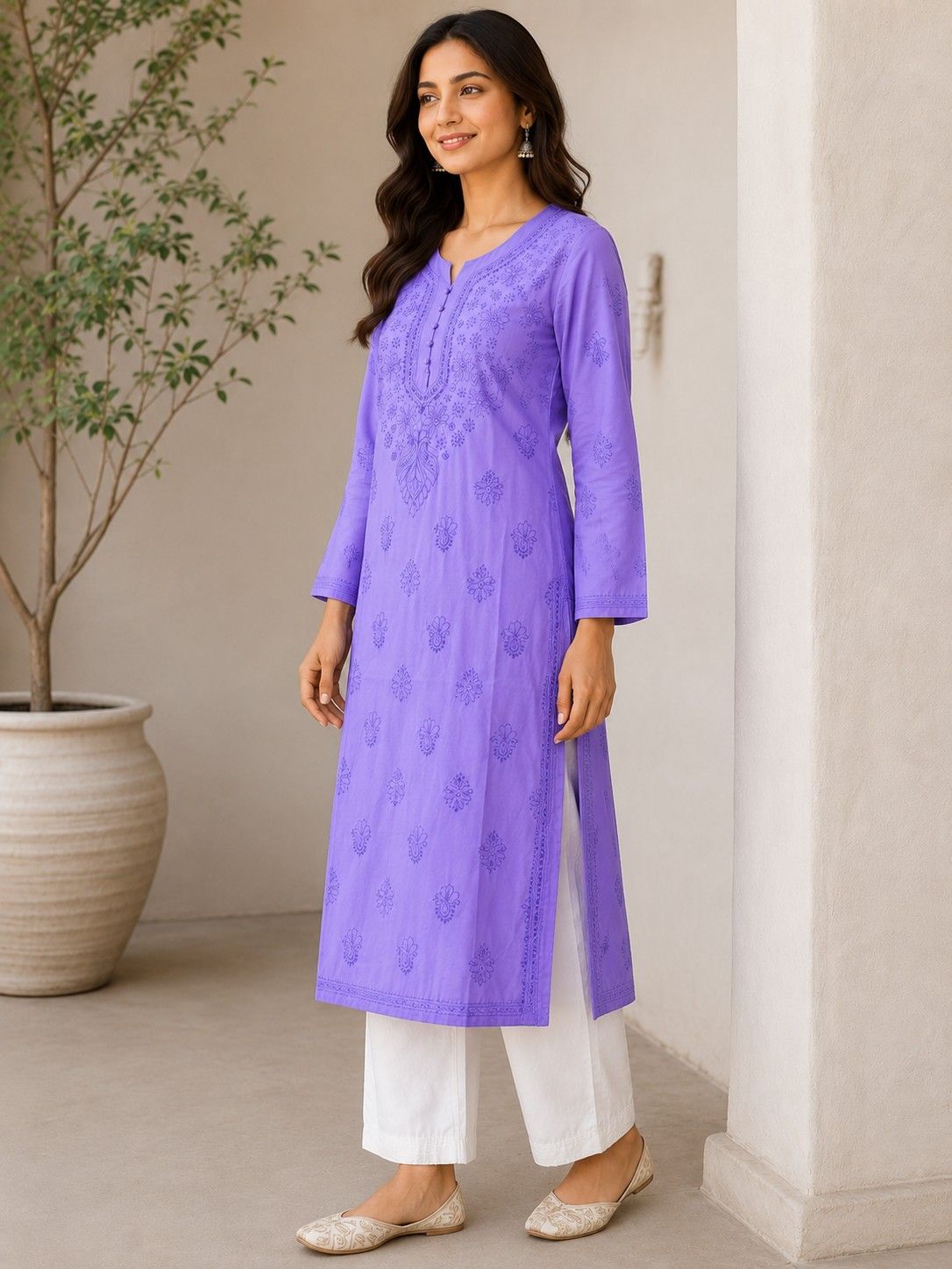Lavender Hand Embroidered Lucknowi Chikankari Kashmiri Cotton Kurti