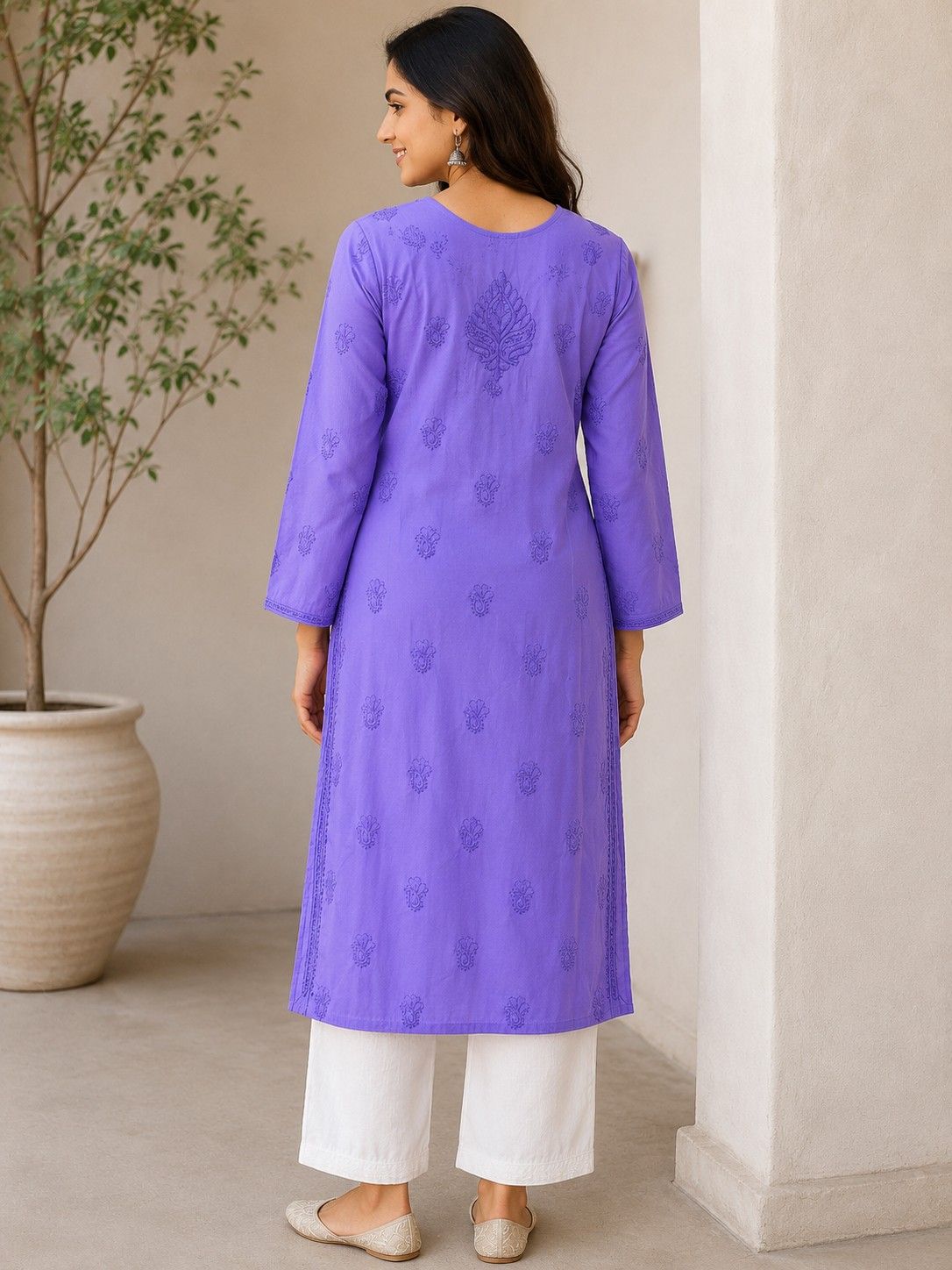Lavender Hand Embroidered Lucknowi Chikankari Kashmiri Cotton Kurti