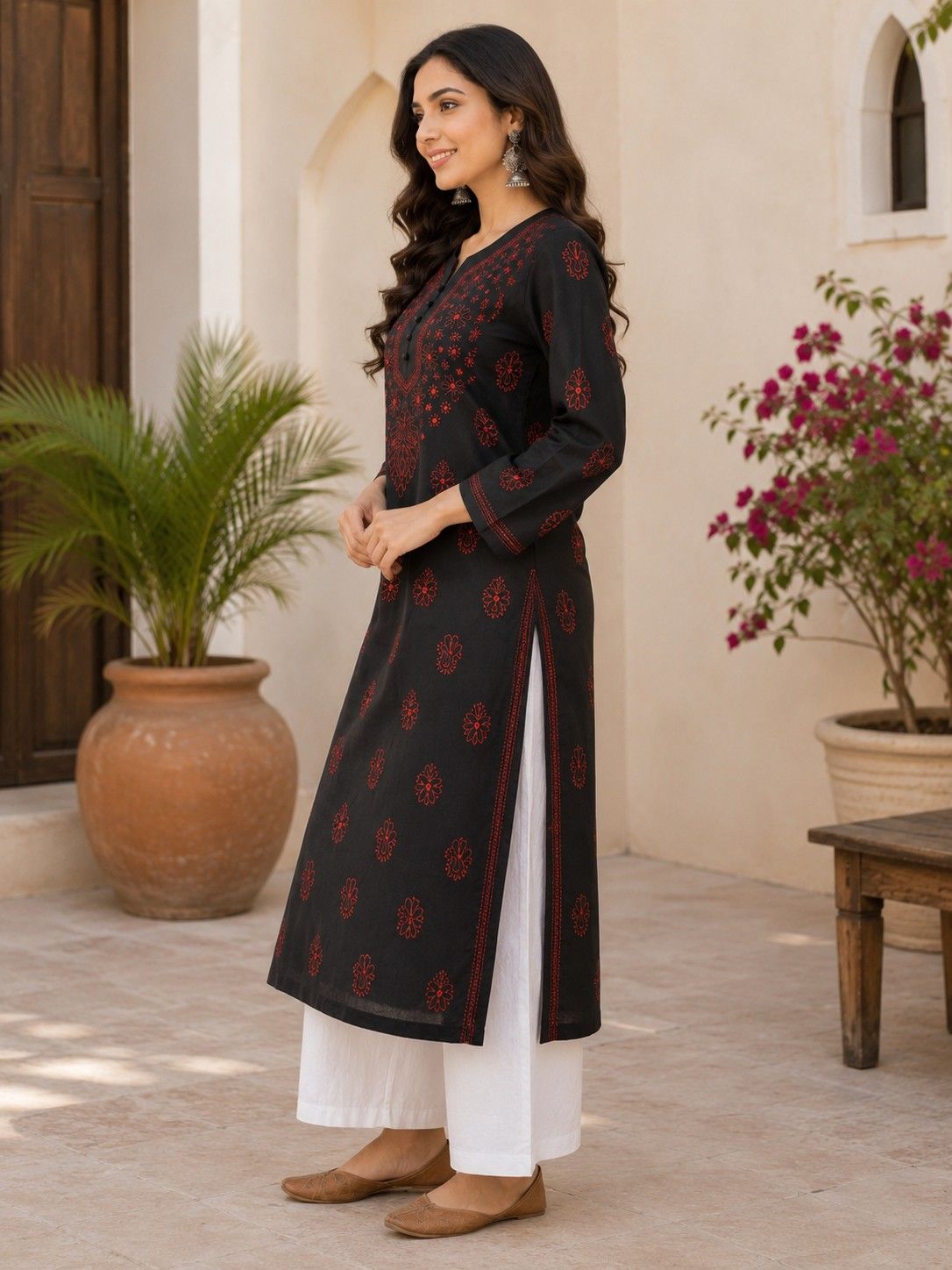 Black Hand Embroidered Lucknowi Chikankari Kashmiri Cotton Kurti